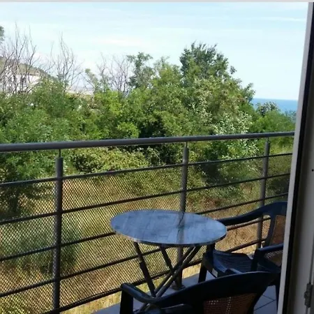 Rose On The Apartment Byala (Varna)